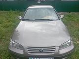 Toyota Camry 1999 года за 4 500 000 тг. в Усть-Каменогорск – фото 2