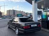 Mercedes-Benz E 240 1995 годаүшін2 400 000 тг. в Астана – фото 4