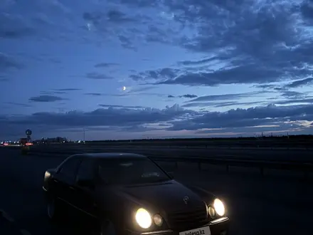Mercedes-Benz E 240 1995 года за 2 400 000 тг. в Астана – фото 7