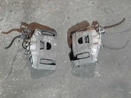 Суппорт передний ауди а6 с6 за 15 000 тг. в Караганда