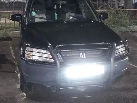 Honda CR-V 1998 года за 4 200 000 тг. в Алматы – фото 2
