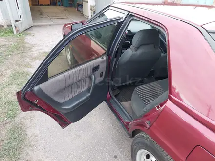 Mazda 323 1994 года за 1 200 000 тг. в Рудный – фото 9