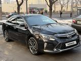 Toyota Camry 2017 года за 13 800 000 тг. в Алматы