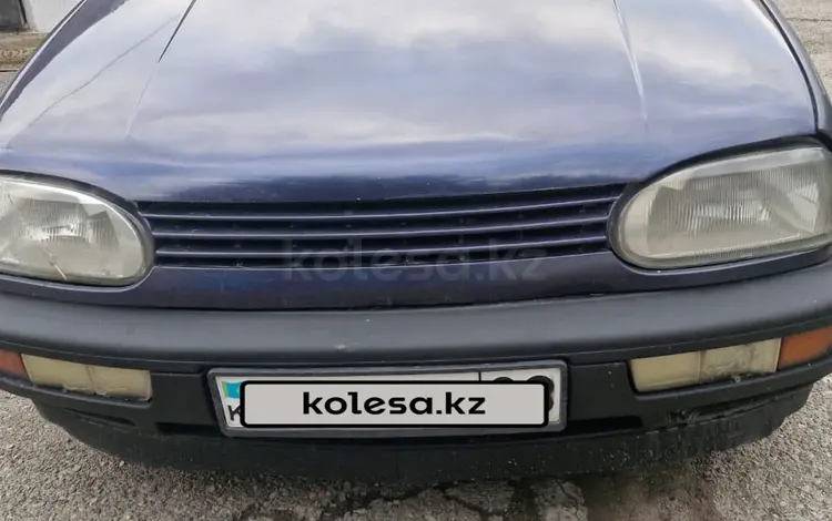 Volkswagen Golf 1993 годаүшін1 000 000 тг. в Тараз