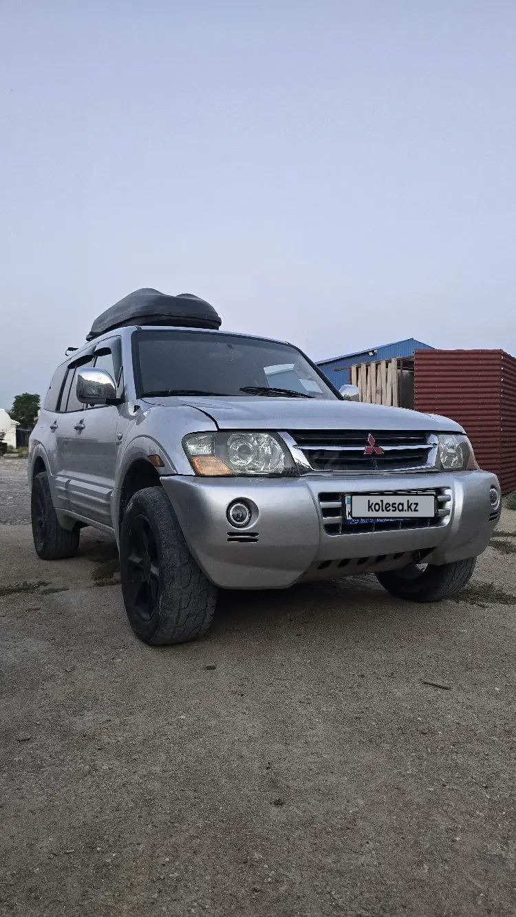 Mitsubishi Pajero, 2001