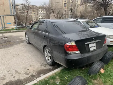 Toyota Camry 2005 года за 6 500 000 тг. в Шымкент – фото 12