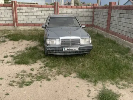 Mercedes-Benz E 230 1991 года за 1 100 000 тг. в Алматы