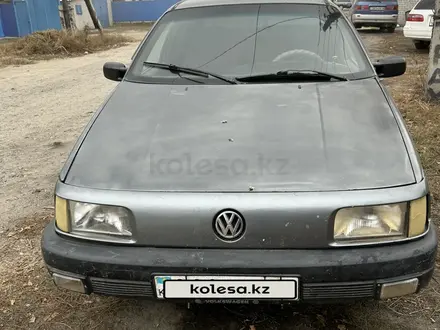 Volkswagen Passat 1988 года за 800 000 тг. в Семей