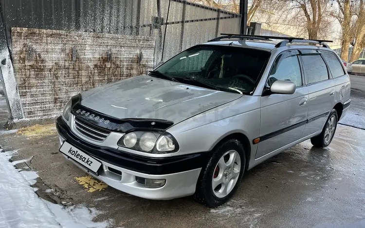 Toyota Avensis 1999 годаfor3 100 000 тг. в Алматы