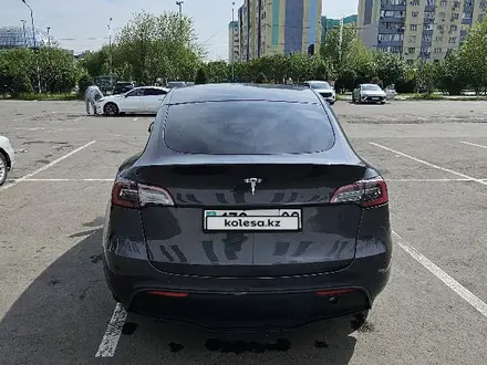 Tesla Model Y 2023 года за 15 000 000 тг. в Алматы – фото 2