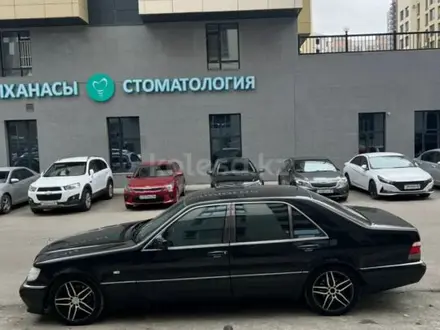 Mercedes-Benz S 320 1997 года за 5 000 000 тг. в Астана – фото 9