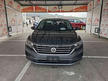 Volkswagen Passat 2021 года за 7 600 000 тг. в Алматы – фото 2