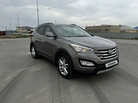 Hyundai Santa Fe 2012 года за 8 500 000 тг. в Атырау – фото 2