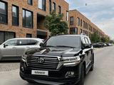 Toyota Land Cruiser 2016 годаүшін27 500 000 тг. в Алматы