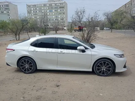 Toyota Camry 2019 года за 17 500 000 тг. в Актау – фото 3