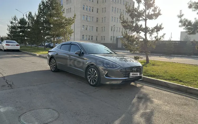 Hyundai Sonata 2021 годаүшін13 800 000 тг. в Алматы