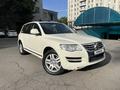 Volkswagen Touareg 2007 года за 8 000 000 тг. в Алматы