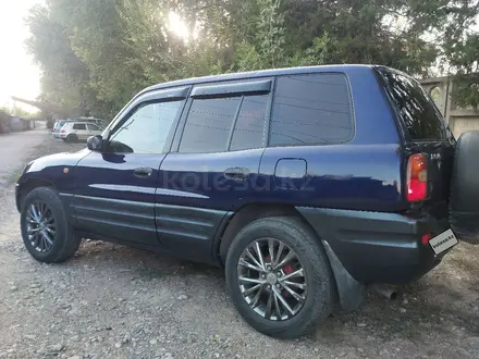 Toyota RAV4 1995 года за 2 200 000 тг. в Алматы – фото 4