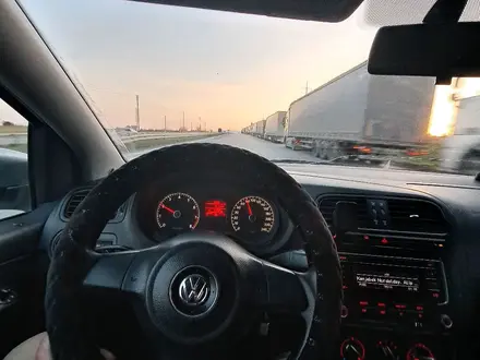 Volkswagen Polo 2014 года за 4 100 000 тг. в Шымкент – фото 5