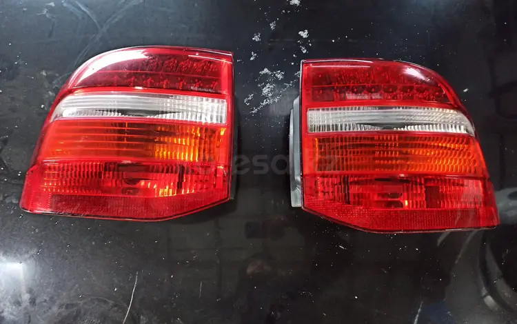 Задние фонари левый правый фонарь 957 за 35 000 тг. в Алматы