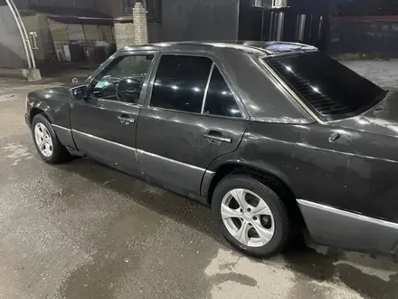 Mercedes-Benz E 200 1992 года за 1 100 000 тг. в Шымкент – фото 2