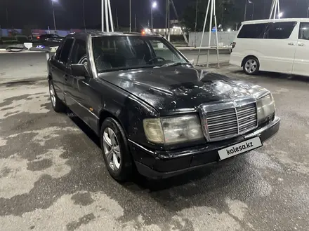 Mercedes-Benz E 200 1992 года за 1 100 000 тг. в Шымкент – фото 6