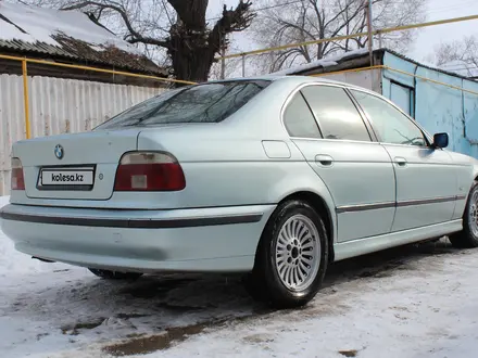 BMW 523 1997 года за 2 600 000 тг. в Алматы – фото 8