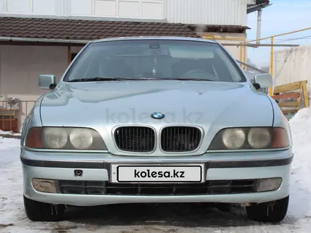 BMW 523 1997 года за 2 600 000 тг. в Алматы – фото 5