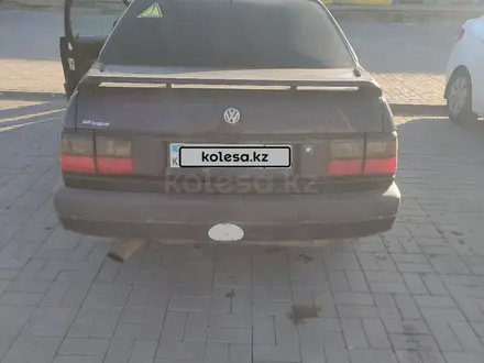 Volkswagen Passat 1992 года за 1 500 000 тг. в Актобе – фото 4