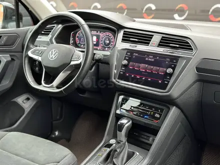 Volkswagen Tiguan 2021 года за 12 950 000 тг. в Караганда – фото 17