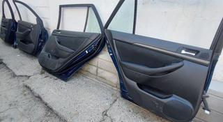 Дверные обшивки на Toyota Avensis 2 поколения за 60 000 тг. в Алматы