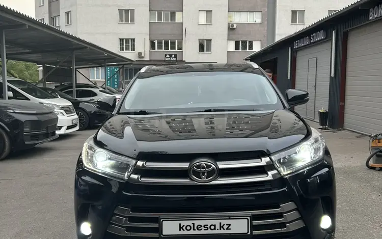 Toyota Highlander 2017 года за 24 900 000 тг. в Алматы