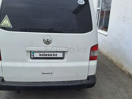 Volkswagen Transporter 2005 года за 6 000 000 тг. в Житикара – фото 3