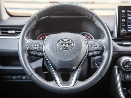 Toyota RAV4 Prestige 2021 года за 15 900 000 тг. в Алматы – фото 13