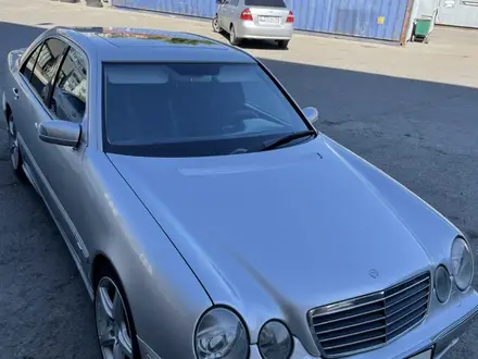 Mercedes-Benz E 55 AMG 2000 года за 7 500 000 тг. в Павлодар – фото 11