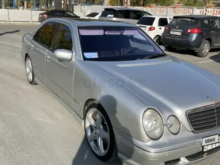 Mercedes-Benz E 55 AMG 2000 года за 7 500 000 тг. в Павлодар – фото 16