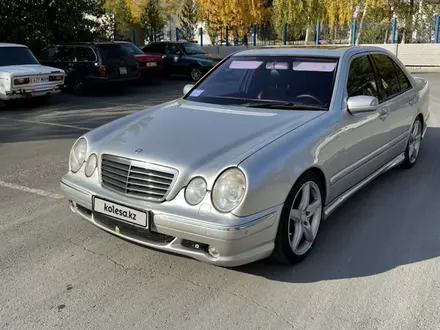 Mercedes-Benz E 55 AMG 2000 года за 7 500 000 тг. в Павлодар – фото 21