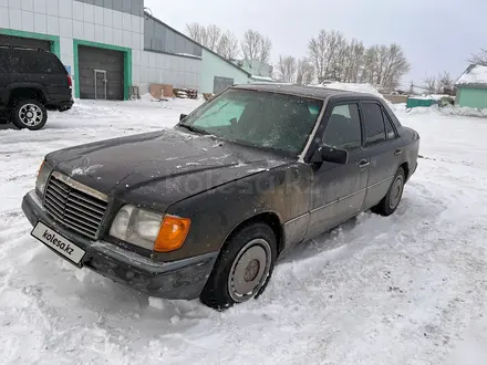 Mercedes-Benz E 230 1991 года за 1 300 000 тг. в Астана – фото 4