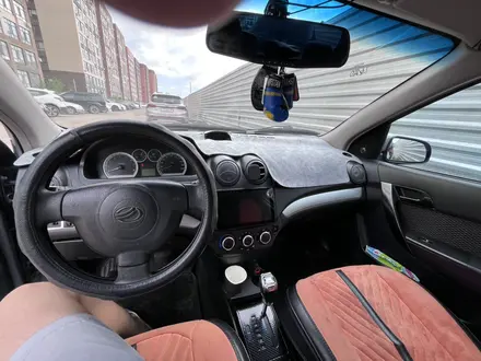 Chevrolet Aveo 2012 года за 2 500 000 тг. в Астана – фото 7