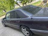 Mercedes-Benz E 220 1995 годаfor1 300 000 тг. в Шымкент – фото 3