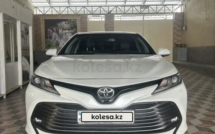 Toyota Camry 2020 годаfor14 000 000 тг. в Шымкент