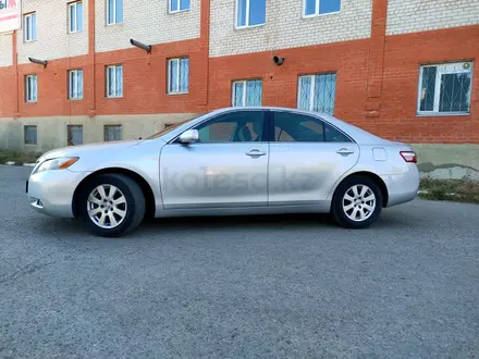 Toyota Camry 2007 года за 5 900 000 тг. в Актобе – фото 5