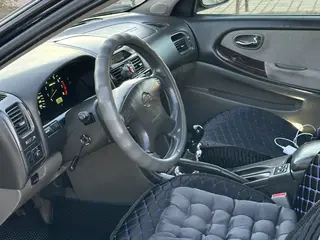 Nissan Maxima, 2001
