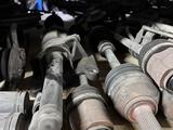 Привода амортизаторы Ниссан Кашкай за 20 000 тг. в Алматы
