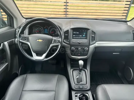 Chevrolet Captiva 2018 года за 9 990 000 тг. в Кокшетау – фото 16