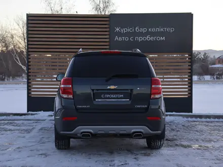 Chevrolet Captiva 2018 года за 9 690 000 тг. в Кокшетау – фото 4