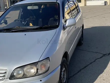 Toyota Ipsum 1997 года за 3 800 000 тг. в Алматы – фото 2