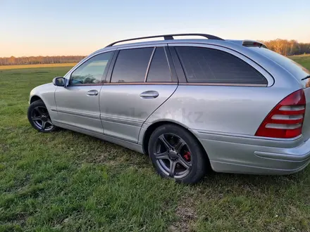 Mercedes-Benz C 180 2002 года за 3 800 000 тг. в Астана – фото 8