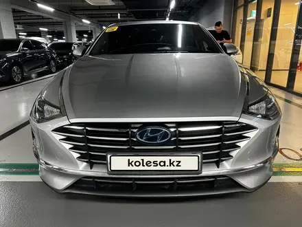 Hyundai Sonata 2019 года за 11 300 000 тг. в Астана