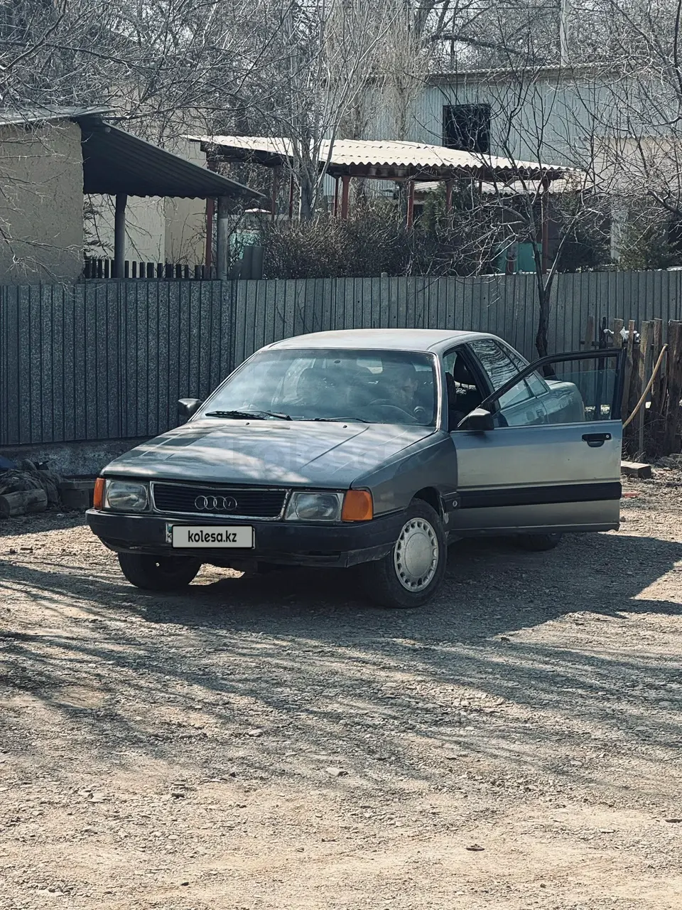 Audi 100, 1990